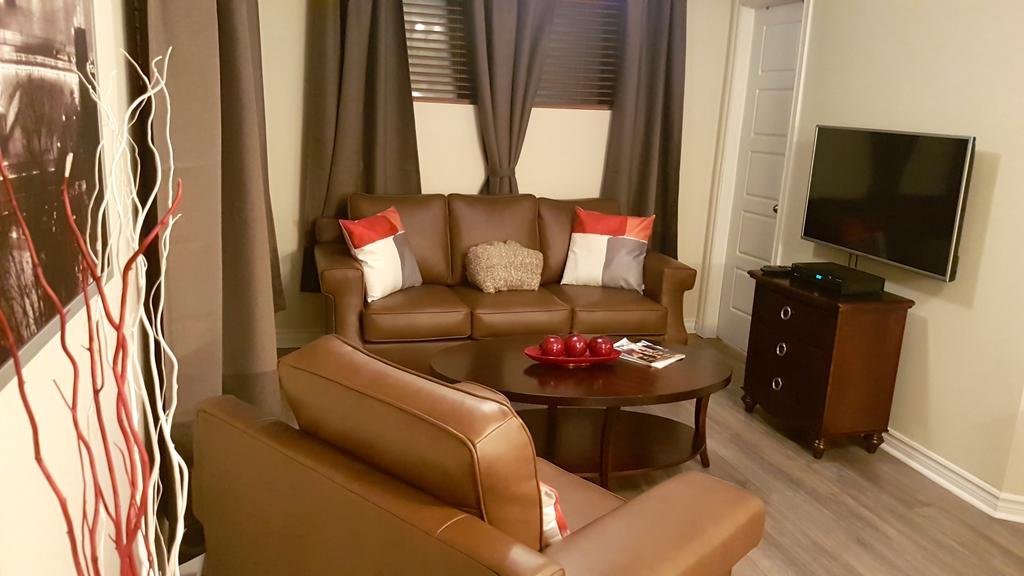 1-Bedroom Apartment Sweet #8 By Amazing Property Rentals Гатіно Екстер'єр фото